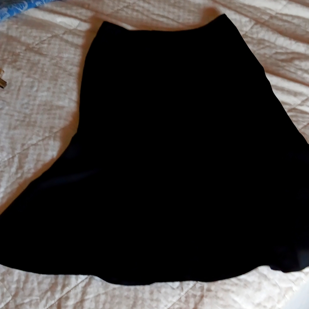 Black silky skirt, Size 8